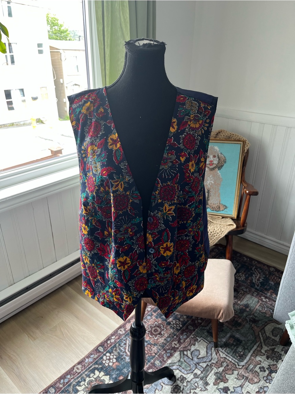 Women’s Vintage Floral Vest in Navy with Red & Gold Flowers XL